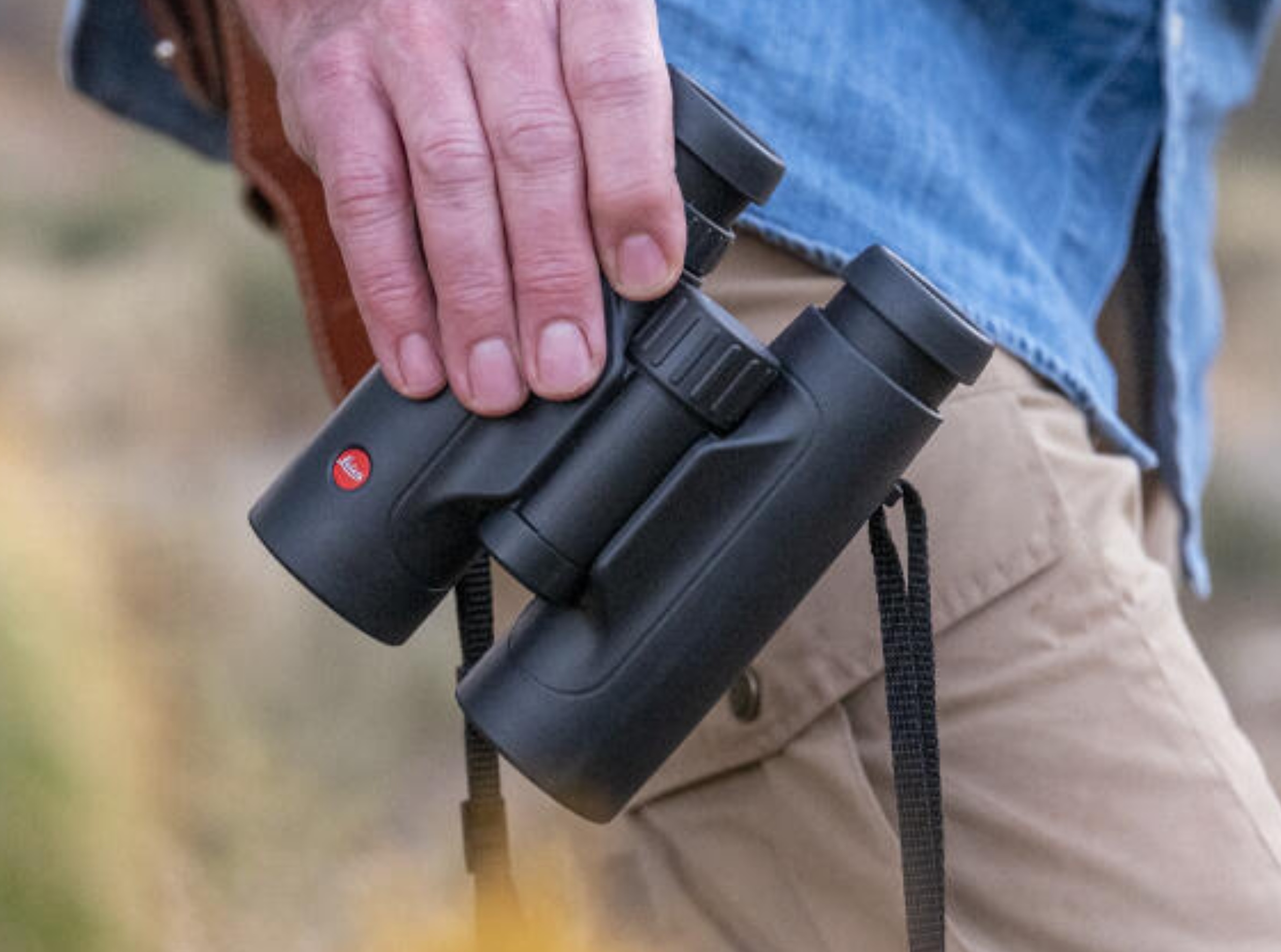 Pradedame prekiauti „Leica“ žiūronais ir monokliais